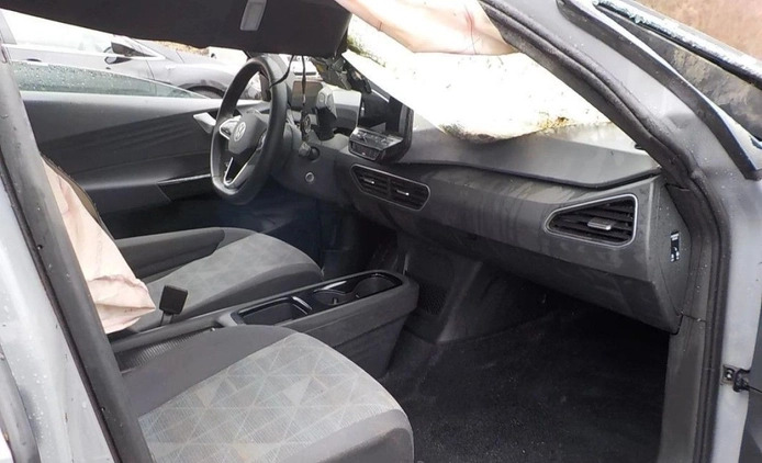 Volkswagen ID.3 cena 36900 przebieg: 30000, rok produkcji 2021 z Brzeg małe 277